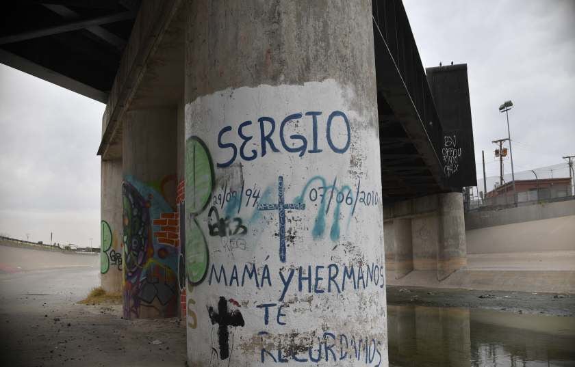 Sergio Adrián Hernández Guereca, de 15 años, recibió un disparo en 2010 por un agente de la Patrulla Fronteriza (Foto: EFE)